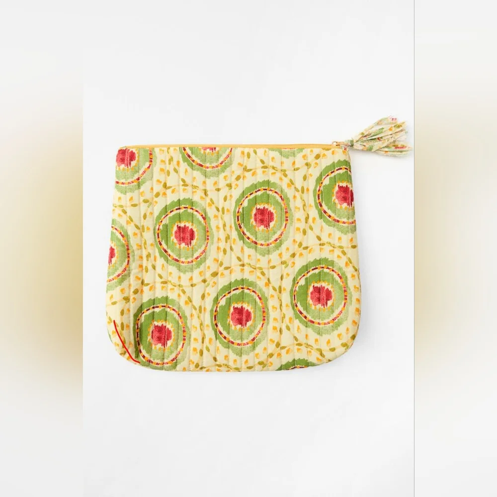 ZARA PRINTED QUILTED TOILETRY BAG